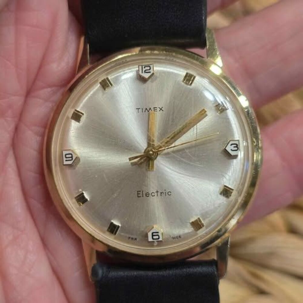 Men's 35mm Vintage Timex Electric Watch